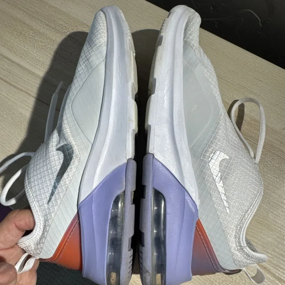 NIKE AIR MAX MOTION 2 WOMEN'S RUNNING SHOES SIZE 7 CW5594 White Purple